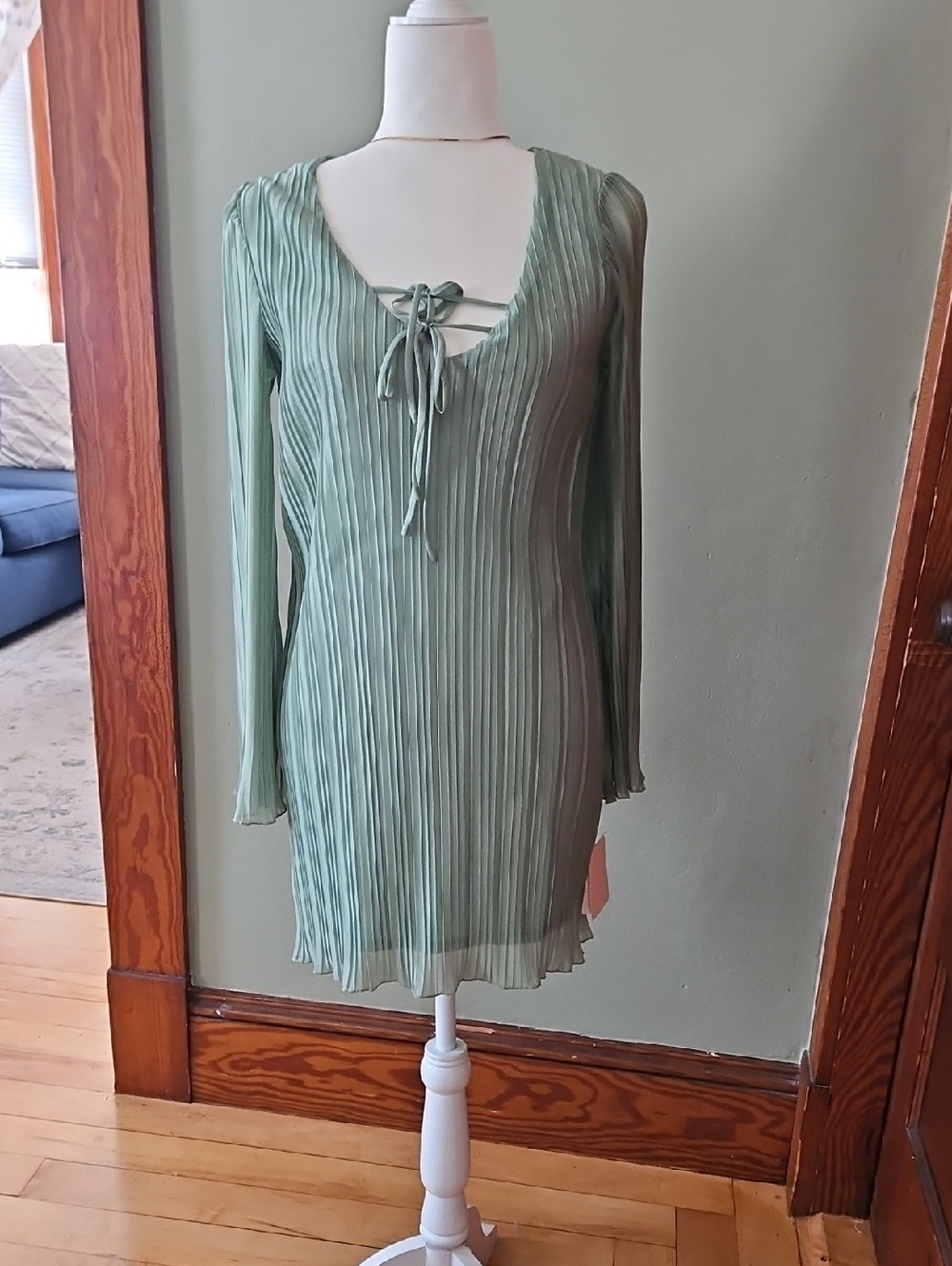 City Studio Sage Green Pleated Long-Sleeve Tie-Front Dress
